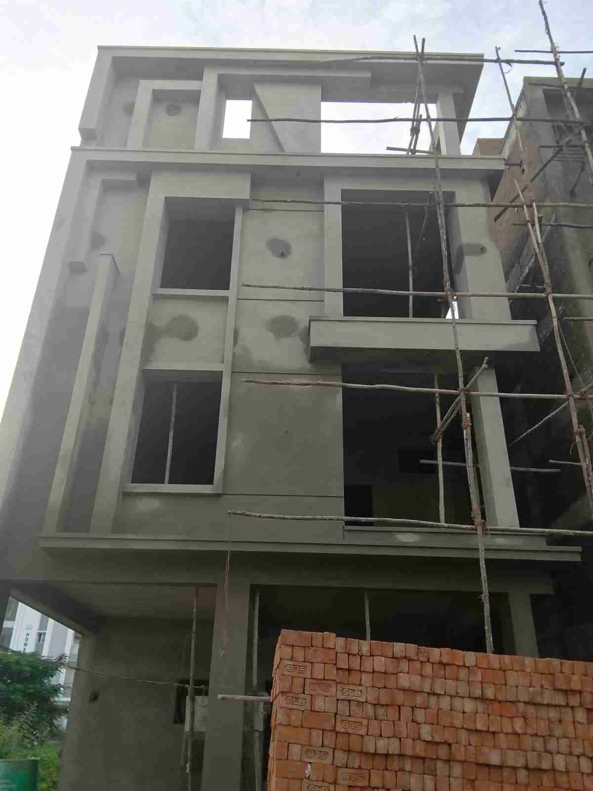 TRIPLEX VILLA